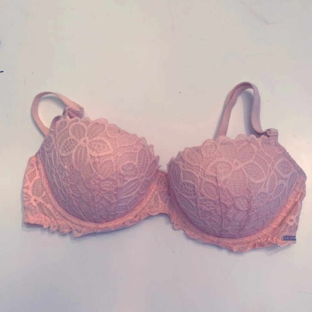 PINK Victoria's Secret Salmon Pink Lace Bra - NEW